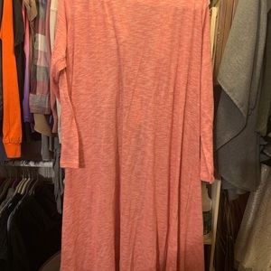LuLaroe Peach color sweater
